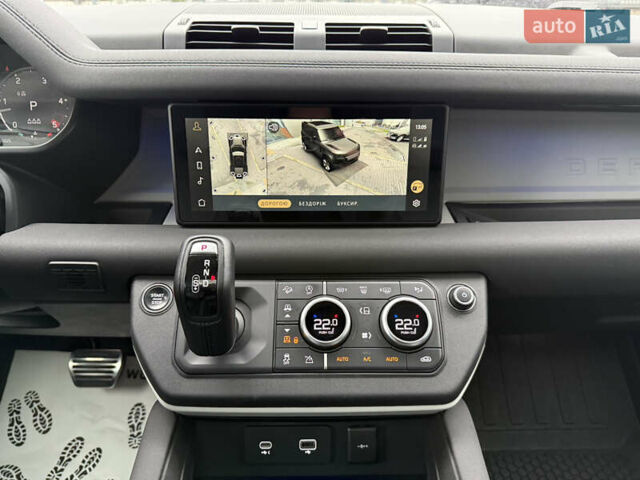 Серый Ленд Ровер Дефендер, объемом двигателя 3 л и пробегом 82 тыс. км за 92000 $, фото 23 на Automoto.ua