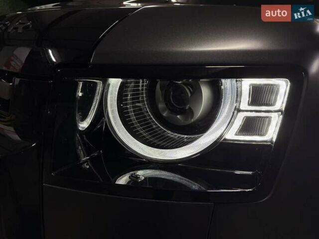 Серый Ленд Ровер Дефендер, объемом двигателя 5 л и пробегом 10 тыс. км за 147500 $, фото 23 на Automoto.ua