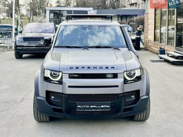 Серый Ленд Ровер Дефендер, объемом двигателя 3 л и пробегом 30 тыс. км за 81999 $, фото 5 на Automoto.ua