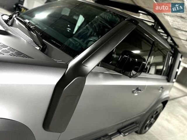 Сірий Ленд Ровер Дефендер, об'ємом двигуна 3 л та пробігом 26 тис. км за 79500 $, фото 4 на Automoto.ua