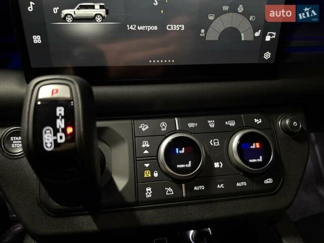 Серый Ленд Ровер Дефендер, объемом двигателя 5 л и пробегом 10 тыс. км за 147500 $, фото 67 на Automoto.ua