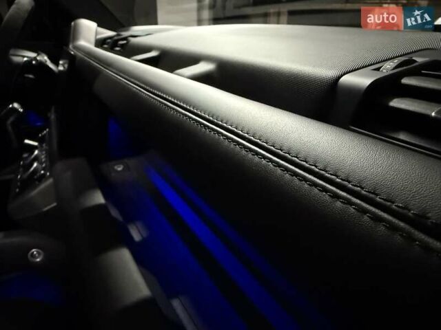 Серый Ленд Ровер Дефендер, объемом двигателя 5 л и пробегом 10 тыс. км за 147500 $, фото 86 на Automoto.ua