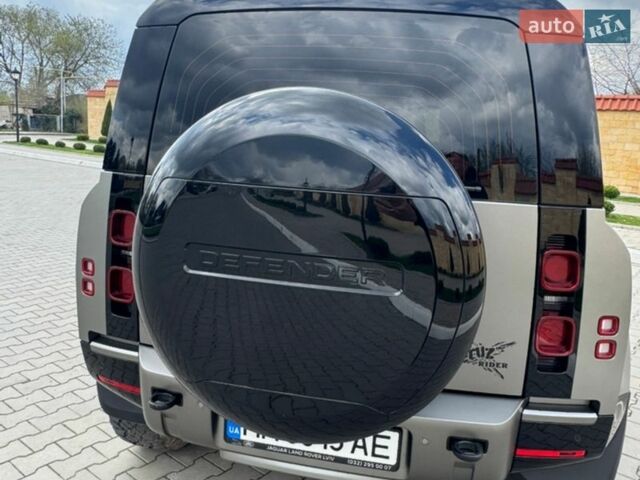 Сірий Ленд Ровер Дефендер, об'ємом двигуна 3 л та пробігом 89 тис. км за 78000 $, фото 6 на Automoto.ua