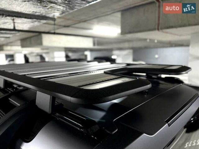 Сірий Ленд Ровер Дефендер, об'ємом двигуна 3 л та пробігом 26 тис. км за 83000 $, фото 10 на Automoto.ua