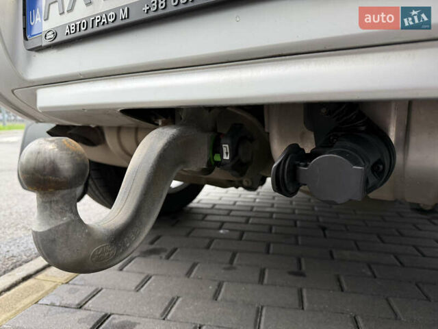 Серый Ленд Ровер Дефендер, объемом двигателя 3 л и пробегом 82 тыс. км за 92000 $, фото 29 на Automoto.ua