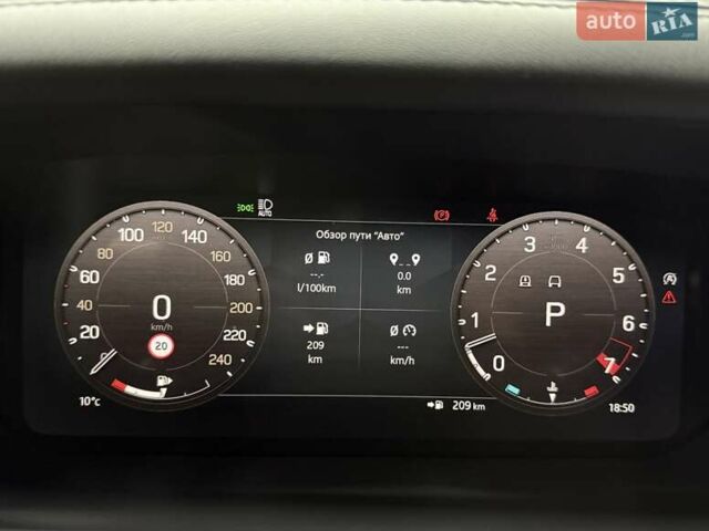 Серый Ленд Ровер Дефендер, объемом двигателя 5 л и пробегом 10 тыс. км за 147500 $, фото 47 на Automoto.ua