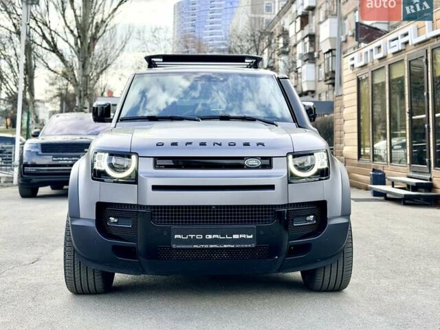 Серый Ленд Ровер Дефендер, объемом двигателя 3 л и пробегом 30 тыс. км за 81999 $, фото 3 на Automoto.ua