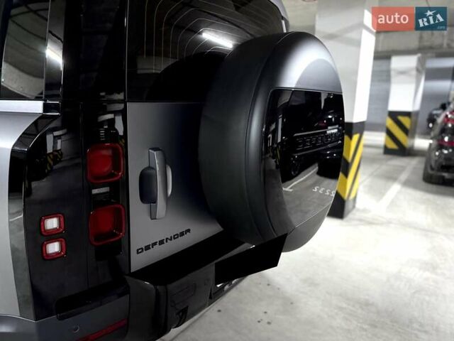 Серый Ленд Ровер Дефендер, объемом двигателя 3 л и пробегом 26 тыс. км за 79500 $, фото 13 на Automoto.ua