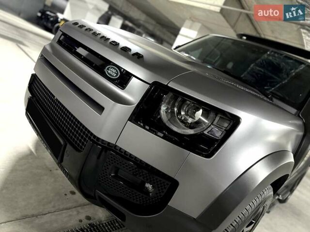 Сірий Ленд Ровер Дефендер, об'ємом двигуна 3 л та пробігом 26 тис. км за 83000 $, фото 4 на Automoto.ua