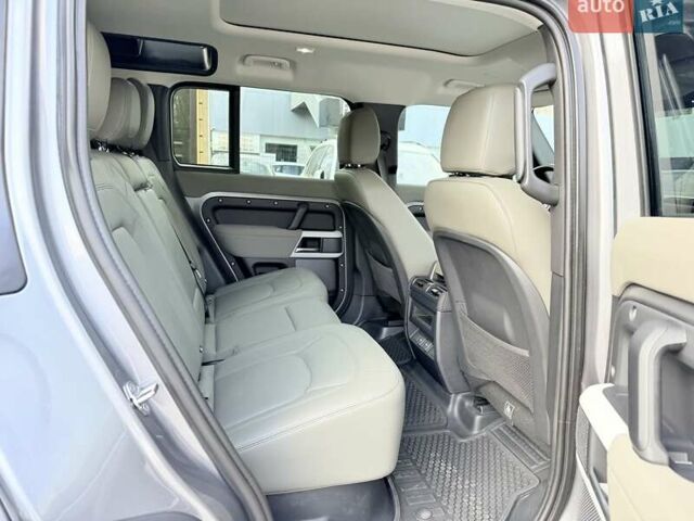 Серый Ленд Ровер Дефендер, объемом двигателя 3 л и пробегом 30 тыс. км за 81999 $, фото 18 на Automoto.ua