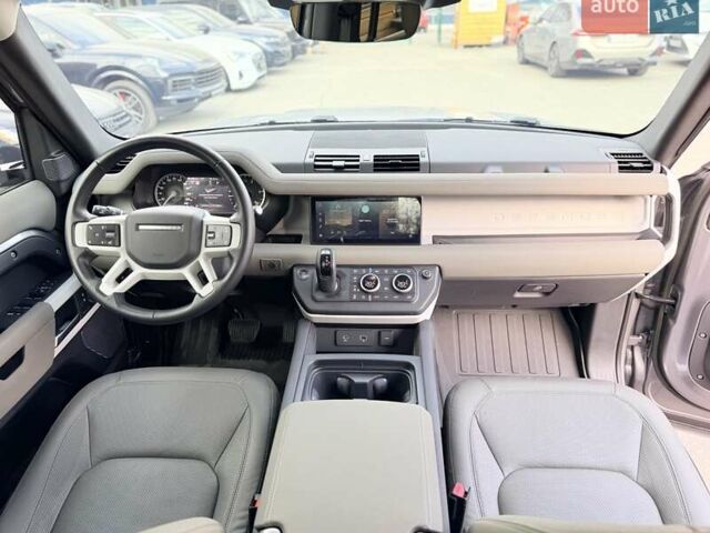 Серый Ленд Ровер Дефендер, объемом двигателя 3 л и пробегом 30 тыс. км за 81999 $, фото 21 на Automoto.ua