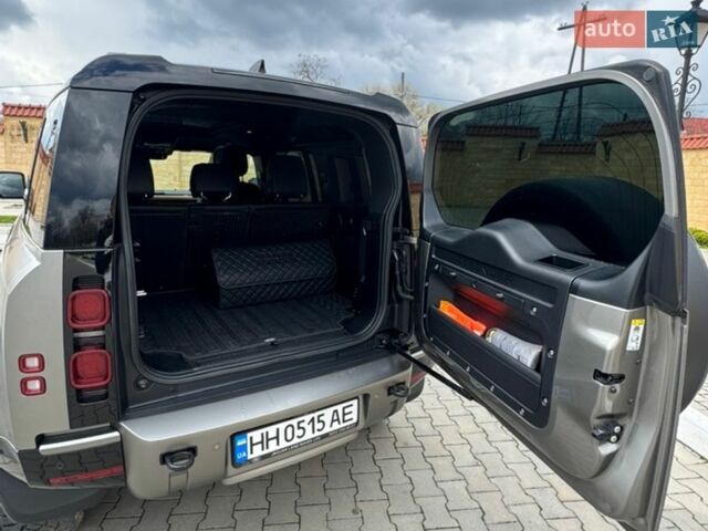 Сірий Ленд Ровер Дефендер, об'ємом двигуна 3 л та пробігом 89 тис. км за 78000 $, фото 26 на Automoto.ua