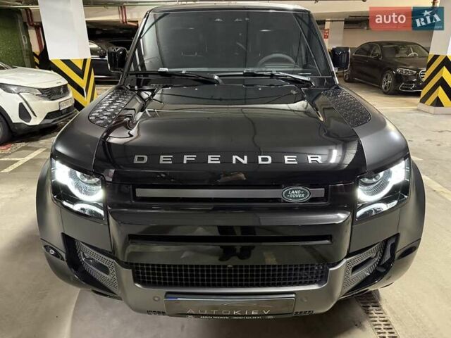 Серый Ленд Ровер Дефендер, объемом двигателя 5 л и пробегом 10 тыс. км за 147500 $, фото 4 на Automoto.ua