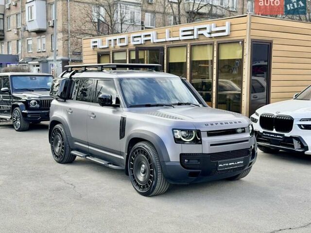 Серый Ленд Ровер Дефендер, объемом двигателя 3 л и пробегом 30 тыс. км за 81999 $, фото 2 на Automoto.ua