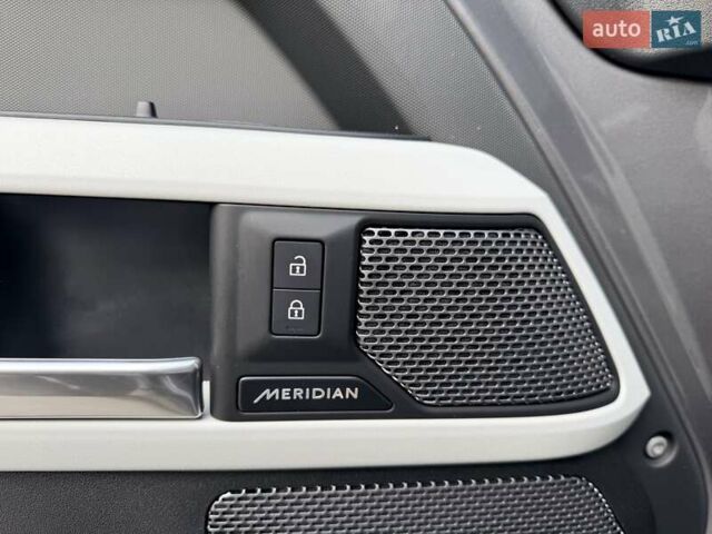 Серый Ленд Ровер Дефендер, объемом двигателя 3 л и пробегом 30 тыс. км за 81999 $, фото 28 на Automoto.ua