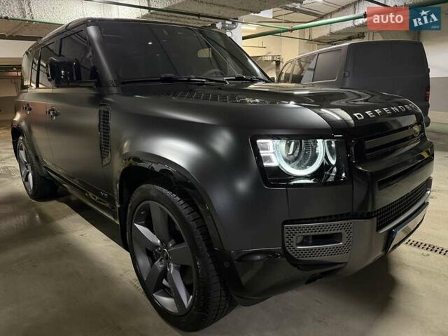 Серый Ленд Ровер Дефендер, объемом двигателя 5 л и пробегом 10 тыс. км за 147500 $, фото 2 на Automoto.ua
