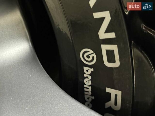 Серый Ленд Ровер Дефендер, объемом двигателя 5 л и пробегом 10 тыс. км за 147500 $, фото 18 на Automoto.ua