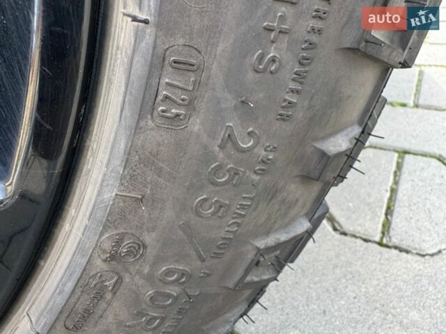 Сірий Ленд Ровер Дефендер, об'ємом двигуна 3 л та пробігом 89 тис. км за 78000 $, фото 36 на Automoto.ua