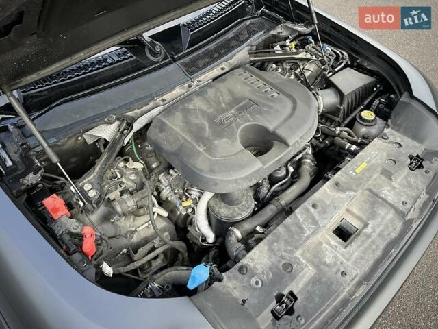 Сірий Ленд Ровер Дефендер, об'ємом двигуна 3 л та пробігом 49 тис. км за 85700 $, фото 36 на Automoto.ua