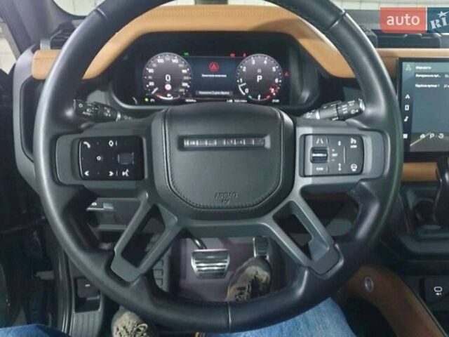 Серый Ленд Ровер Дефендер, объемом двигателя 3 л и пробегом 101 тыс. км за 69000 $, фото 5 на Automoto.ua