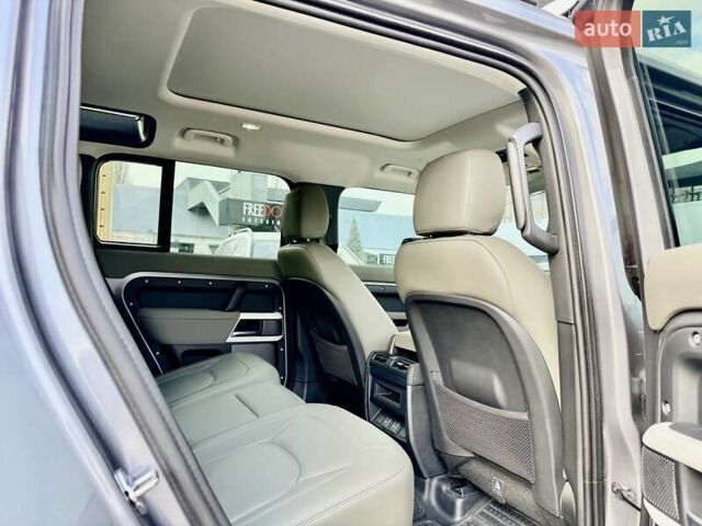 Серый Ленд Ровер Дефендер, объемом двигателя 3 л и пробегом 30 тыс. км за 81999 $, фото 23 на Automoto.ua