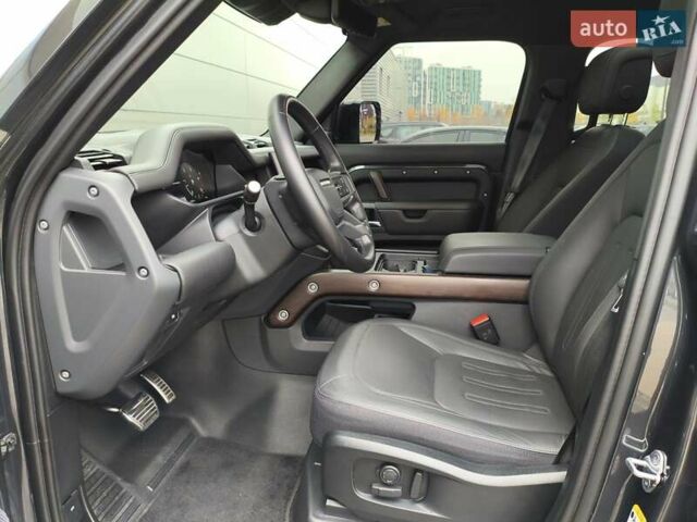 Серый Ленд Ровер Дефендер, объемом двигателя 3 л и пробегом 72 тыс. км за 87823 $, фото 41 на Automoto.ua