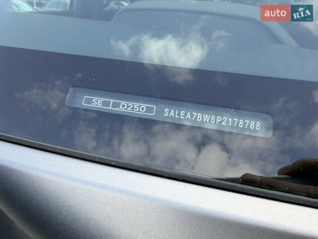 Серый Ленд Ровер Дефендер, объемом двигателя 3 л и пробегом 30 тыс. км за 81999 $, фото 17 на Automoto.ua