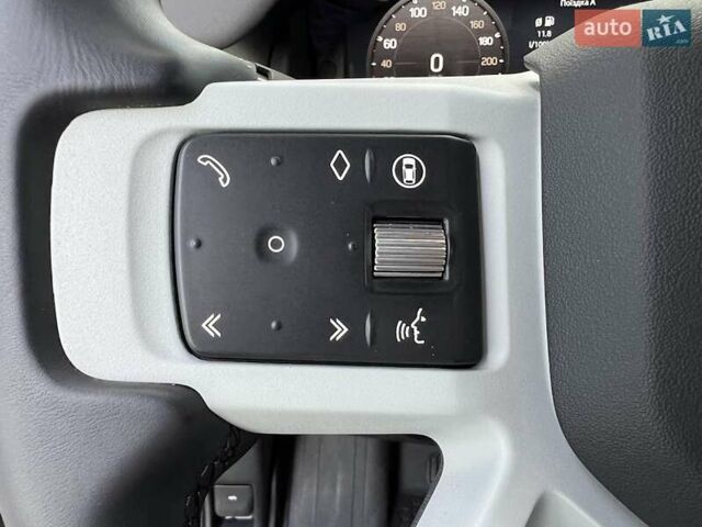 Серый Ленд Ровер Дефендер, объемом двигателя 3 л и пробегом 22 тыс. км за 77500 $, фото 14 на Automoto.ua