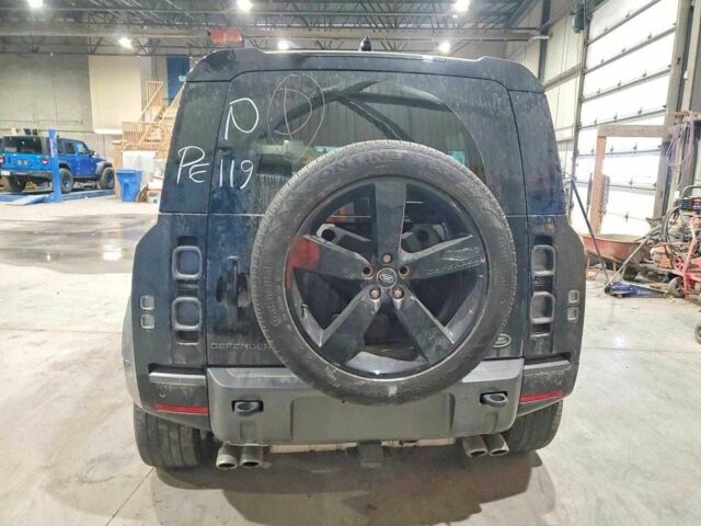 Серый Ленд Ровер Дефендер, объемом двигателя 3 л и пробегом 43 тыс. км за 21500 $, фото 5 на Automoto.ua