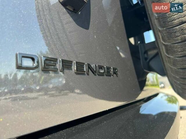Сірий Ленд Ровер Дефендер, об'ємом двигуна 3 л та пробігом 4 тис. км за 120542 $, фото 37 на Automoto.ua