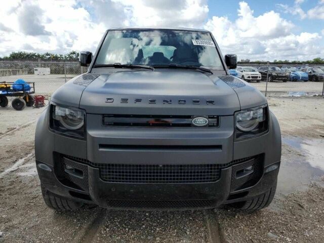 Сірий Ленд Ровер Дефендер, об'ємом двигуна 3 л та пробігом 5 тис. км за 58500 $, фото 4 на Automoto.ua