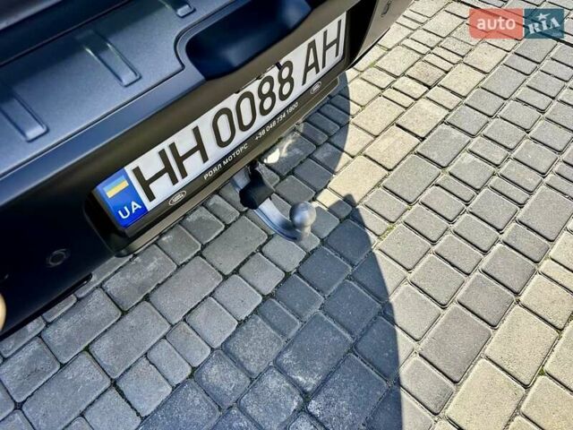 Серый Ленд Ровер Дефендер, объемом двигателя 5 л и пробегом 5 тыс. км за 265000 $, фото 33 на Automoto.ua