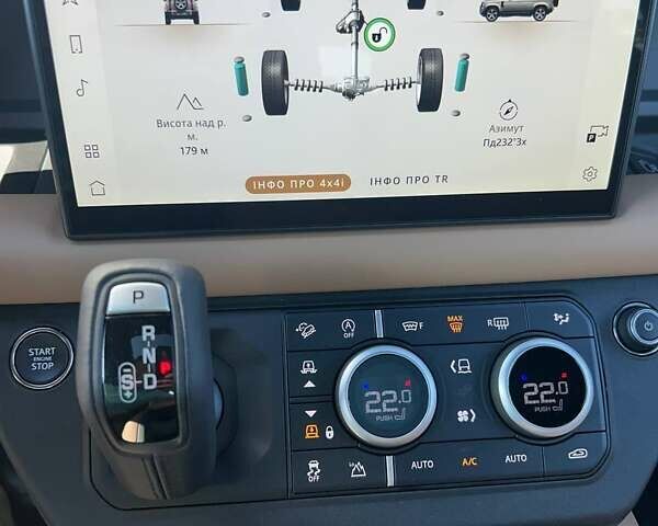 Ленд Ровер Дефендер 2025 у Києві на Automoto.ua Сірий Ленд Ровер Дефендер, об'ємом двигуна 3 л та пробігом 2 тис. км за 121594 $, фото 22 на Automoto.ua