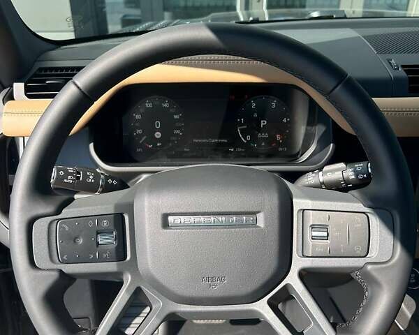 Ленд Ровер Дефендер 2025 у Києві на Automoto.ua Сірий Ленд Ровер Дефендер, об'ємом двигуна 3 л та пробігом 2 тис. км за 121594 $, фото 19 на Automoto.ua