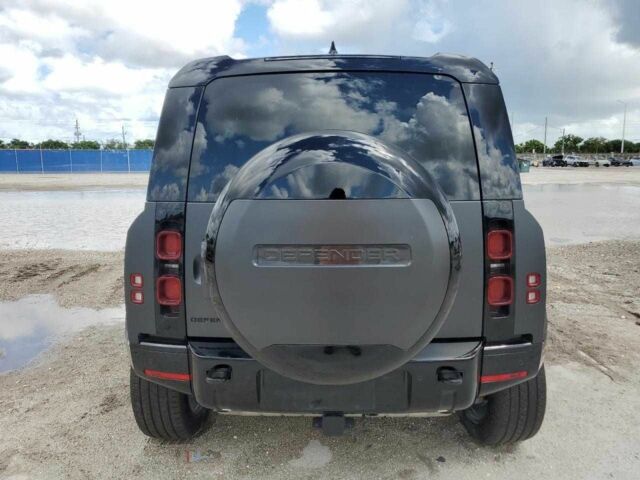 Сірий Ленд Ровер Дефендер, об'ємом двигуна 3 л та пробігом 5 тис. км за 58500 $, фото 5 на Automoto.ua