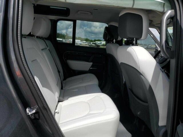 Сірий Ленд Ровер Дефендер, об'ємом двигуна 3 л та пробігом 5 тис. км за 58500 $, фото 10 на Automoto.ua