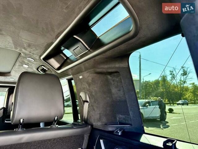 Серый Ленд Ровер Дефендер, объемом двигателя 5 л и пробегом 5 тыс. км за 265000 $, фото 35 на Automoto.ua