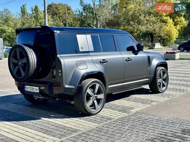 Серый Ленд Ровер Дефендер, объемом двигателя 5 л и пробегом 5 тыс. км за 265000 $, фото 8 на Automoto.ua
