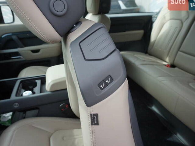 Синий Ленд Ровер Дефендер, объемом двигателя 3 л и пробегом 27 тыс. км за 74900 $, фото 22 на Automoto.ua