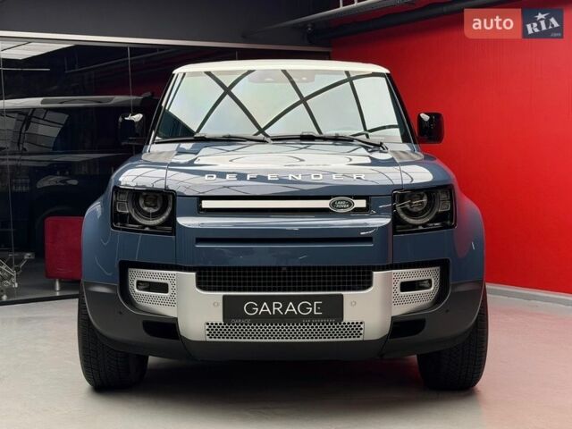 Синий Ленд Ровер Дефендер, объемом двигателя 3 л и пробегом 28 тыс. км за 68500 $, фото 1 на Automoto.ua