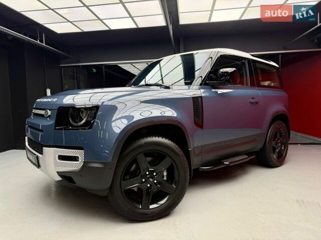 Синий Ленд Ровер Дефендер, объемом двигателя 3 л и пробегом 28 тыс. км за 68500 $, фото 4 на Automoto.ua