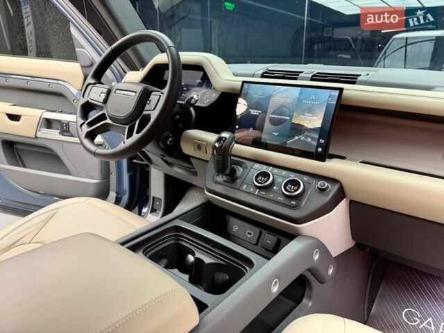 Синий Ленд Ровер Дефендер, объемом двигателя 3 л и пробегом 28 тыс. км за 68500 $, фото 45 на Automoto.ua