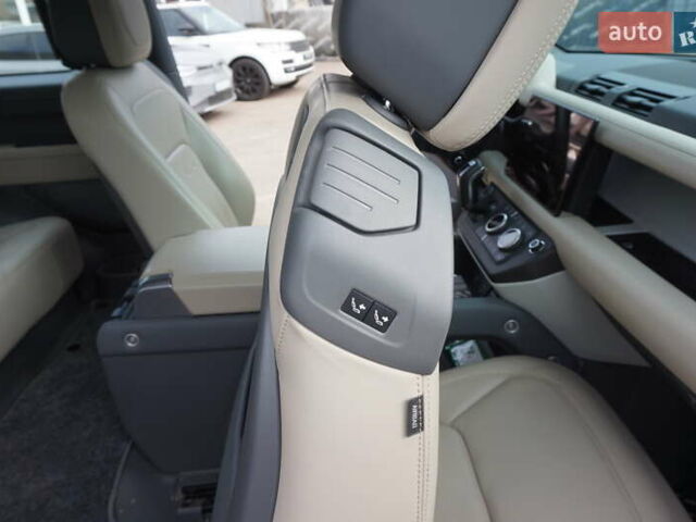 Синий Ленд Ровер Дефендер, объемом двигателя 3 л и пробегом 27 тыс. км за 74900 $, фото 30 на Automoto.ua