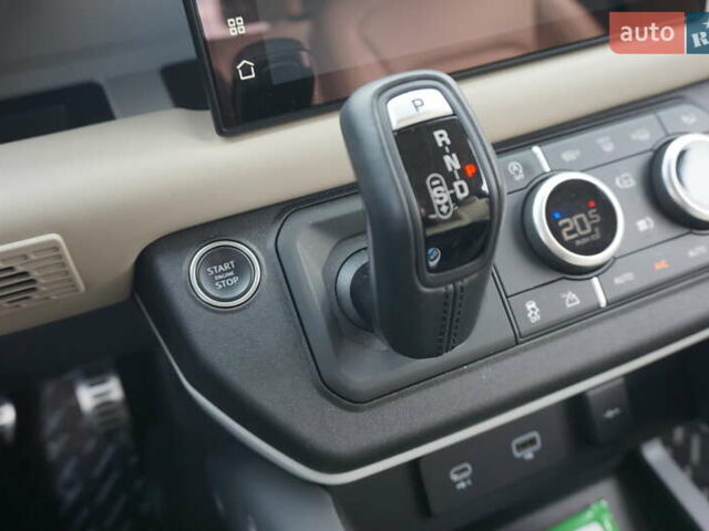 Синий Ленд Ровер Дефендер, объемом двигателя 3 л и пробегом 27 тыс. км за 74900 $, фото 53 на Automoto.ua