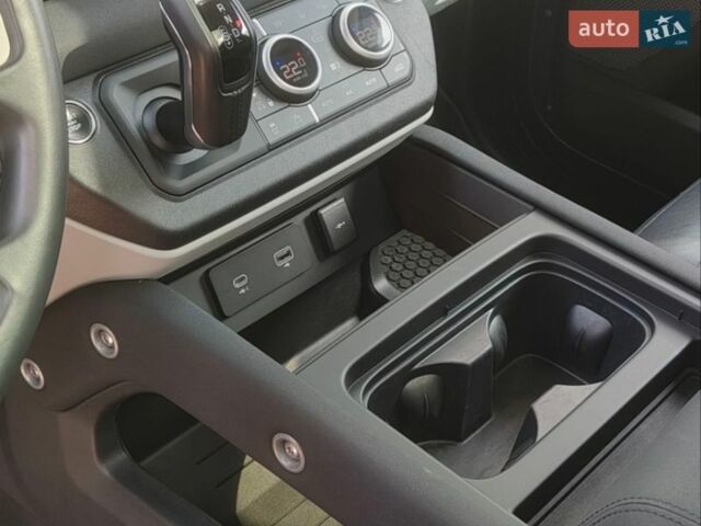 Синій Ленд Ровер Дефендер, об'ємом двигуна 3 л та пробігом 32 тис. км за 79000 $, фото 11 на Automoto.ua