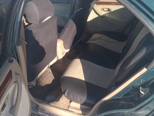 Зелений Ленд Ровер Дефендер, об'ємом двигуна 0 л та пробігом 1000 тис. км за 1700 $, фото 4 на Automoto.ua