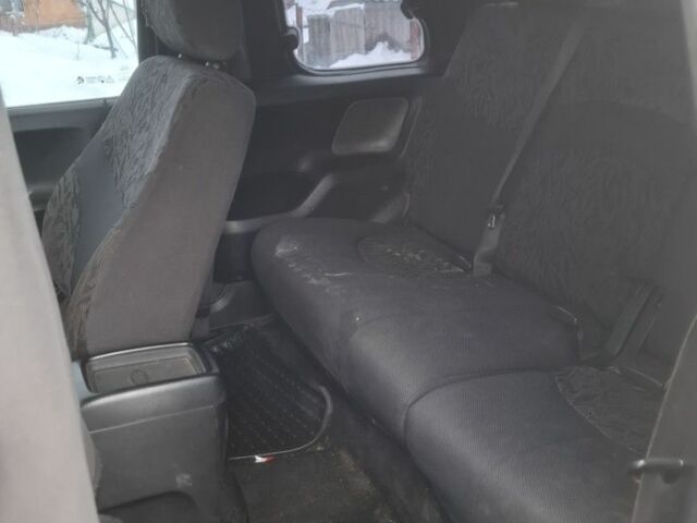 Зелений Ленд Ровер Дефендер, об'ємом двигуна 2 л та пробігом 260 тис. км за 2800 $, фото 7 на Automoto.ua