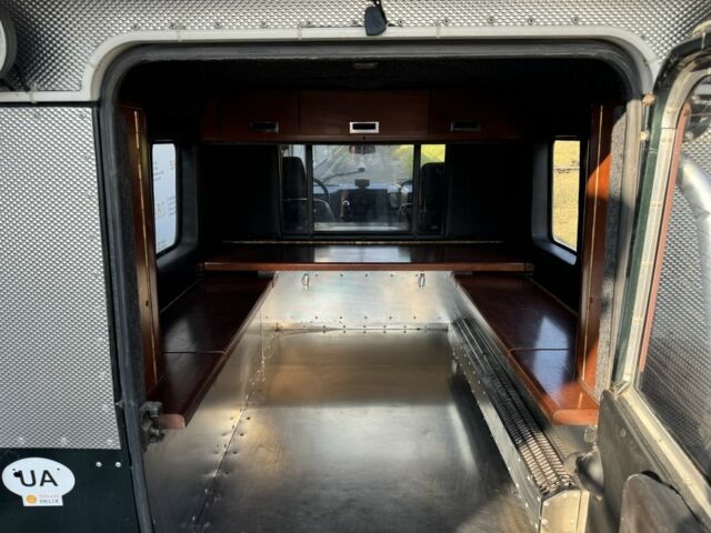 Зеленый Ленд Ровер Дефендер, объемом двигателя 2.5 л и пробегом 121 тыс. км за 18950 $, фото 15 на Automoto.ua