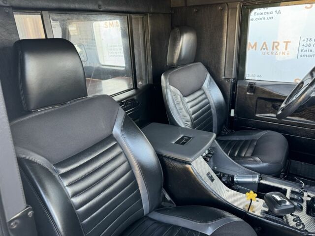 Зеленый Ленд Ровер Дефендер, объемом двигателя 2.5 л и пробегом 121 тыс. км за 18950 $, фото 11 на Automoto.ua