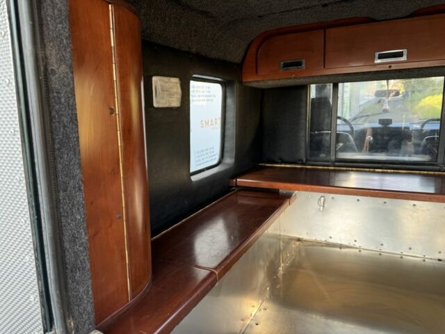 Зеленый Ленд Ровер Дефендер, объемом двигателя 2.5 л и пробегом 121 тыс. км за 18950 $, фото 16 на Automoto.ua